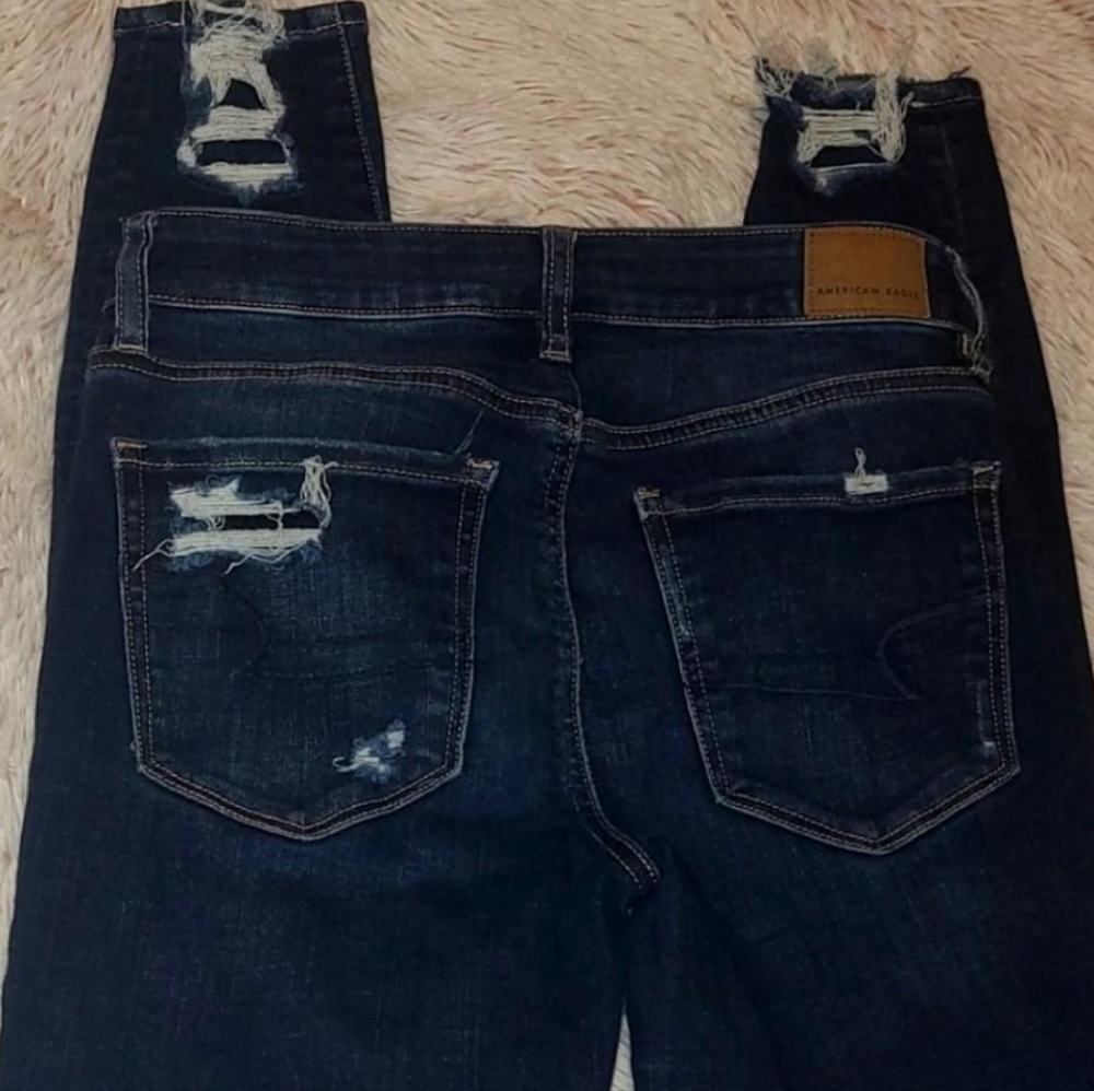 American Eagle Outfitters Ripped Denim Jeans - Picture 3 of 4